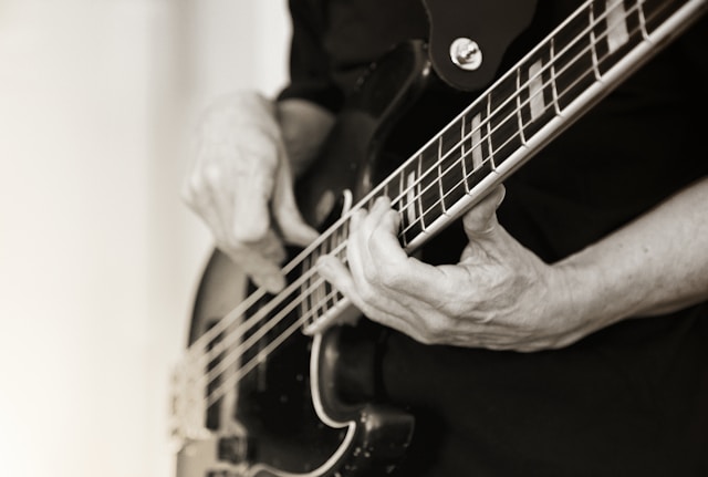 What Makes Bass Guitar Lessons Different?