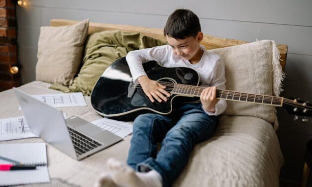 How to Play Guitar Tabs
